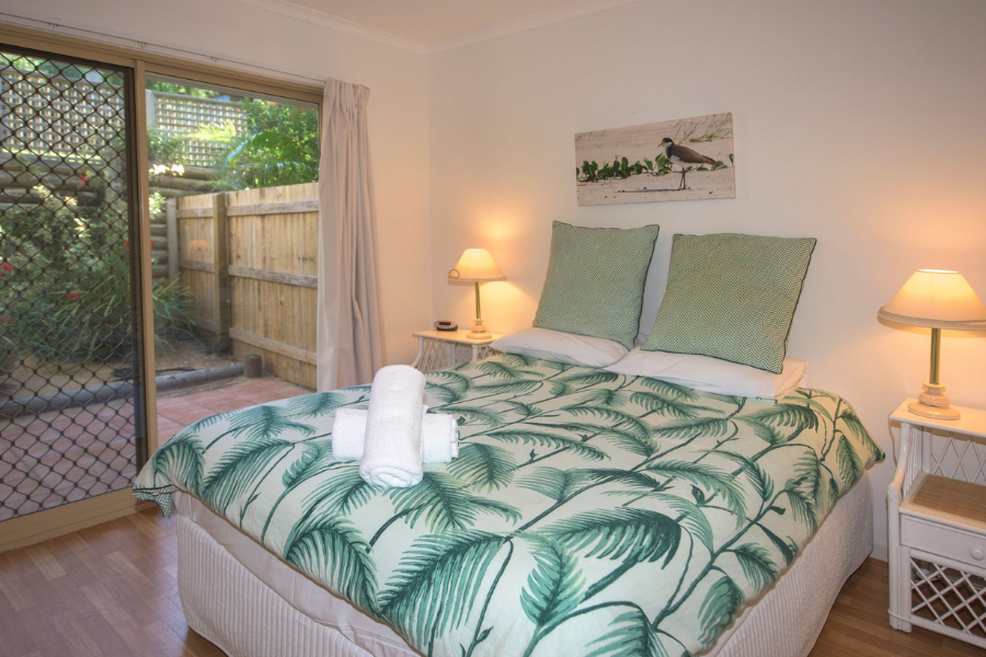 Pandanus Palms Resort — 3 Bedroom Ocean Villa - Bedroom